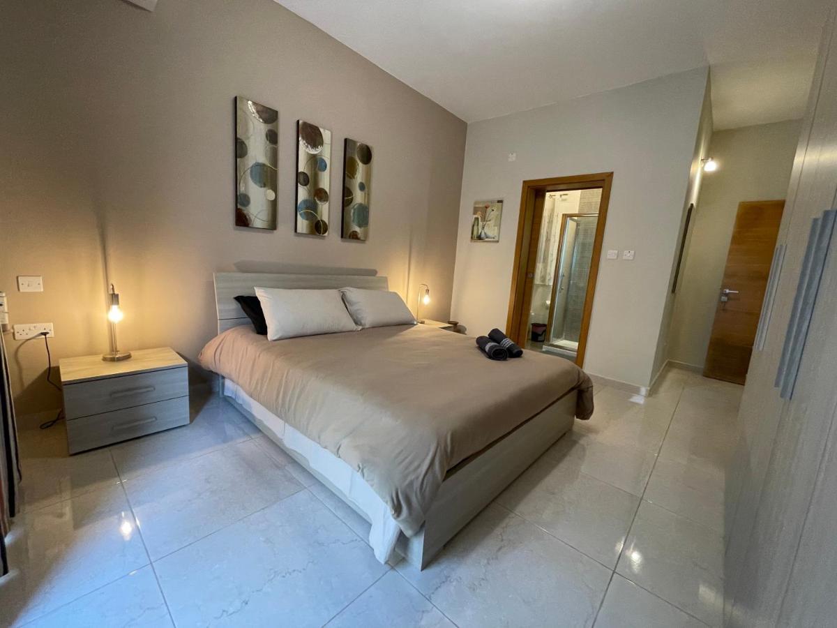 Verdi Apartment - Spacious Modern Apartment, Close To Valletta Santa Vennera Екстериор снимка