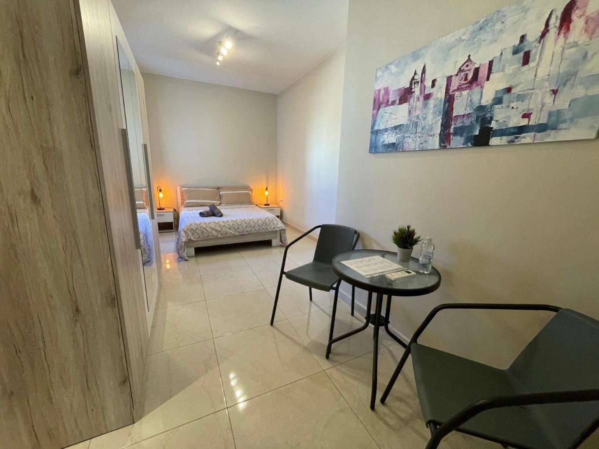 Verdi Apartment - Spacious Modern Apartment, Close To Valletta Santa Vennera Екстериор снимка